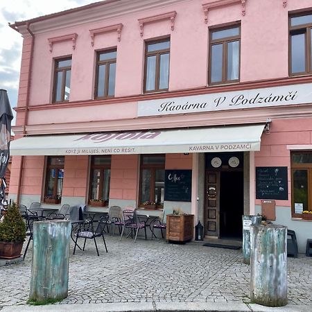 Apartmany V Podzamci V Blizkosti Zamku Blatná Esterno foto