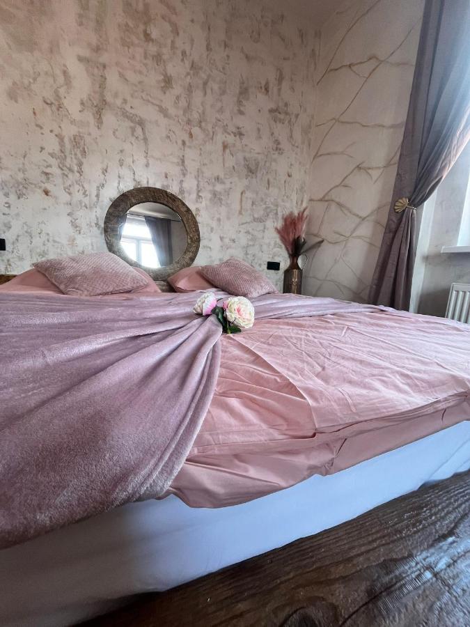 Apartmany V Podzamci V Blizkosti Zamku Blatná Esterno foto