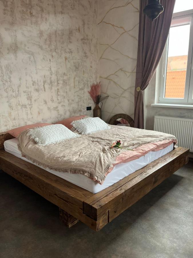 Apartmany V Podzamci V Blizkosti Zamku Blatná Esterno foto