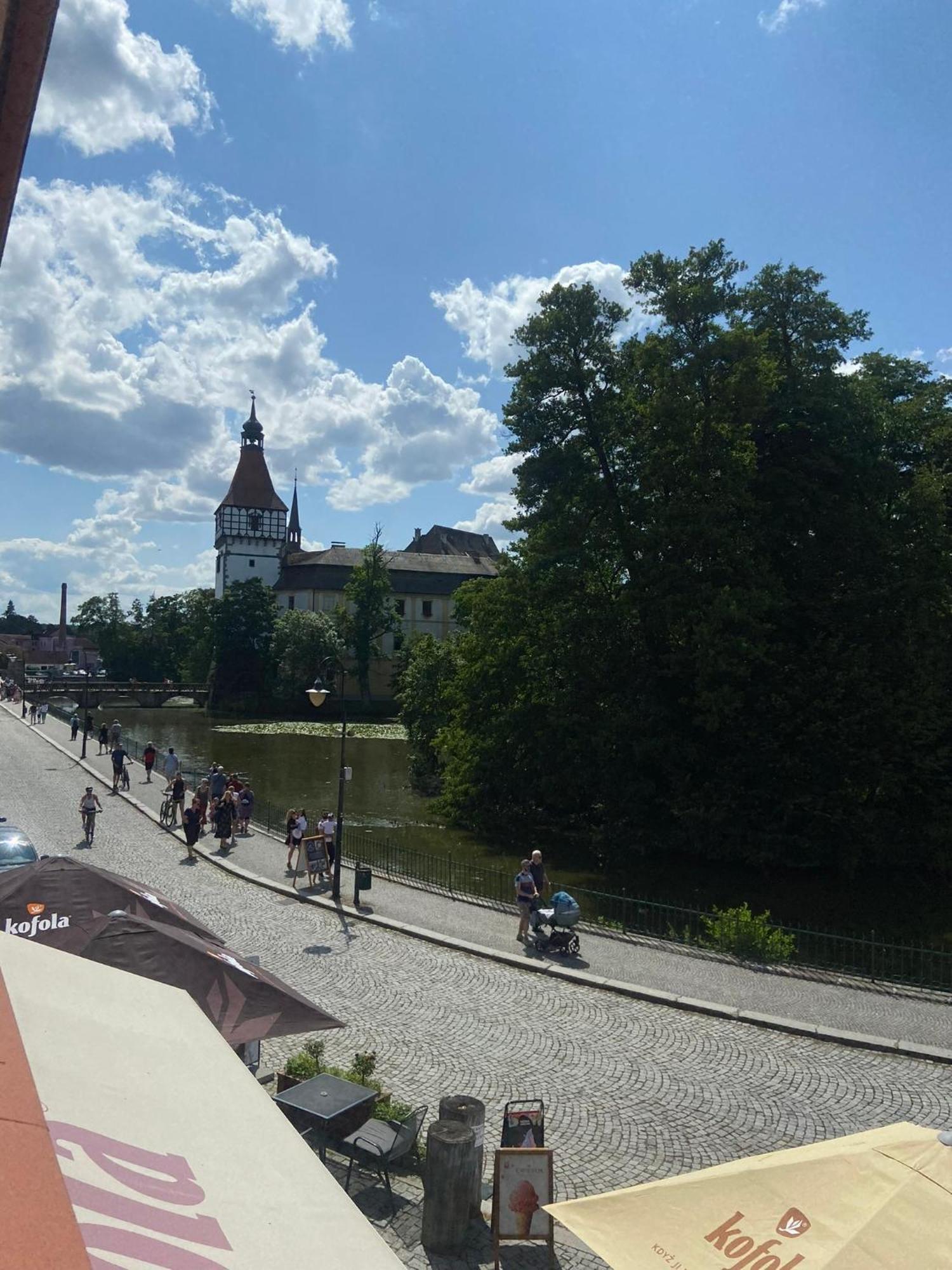 Apartmany V Podzamci V Blizkosti Zamku Blatná Esterno foto