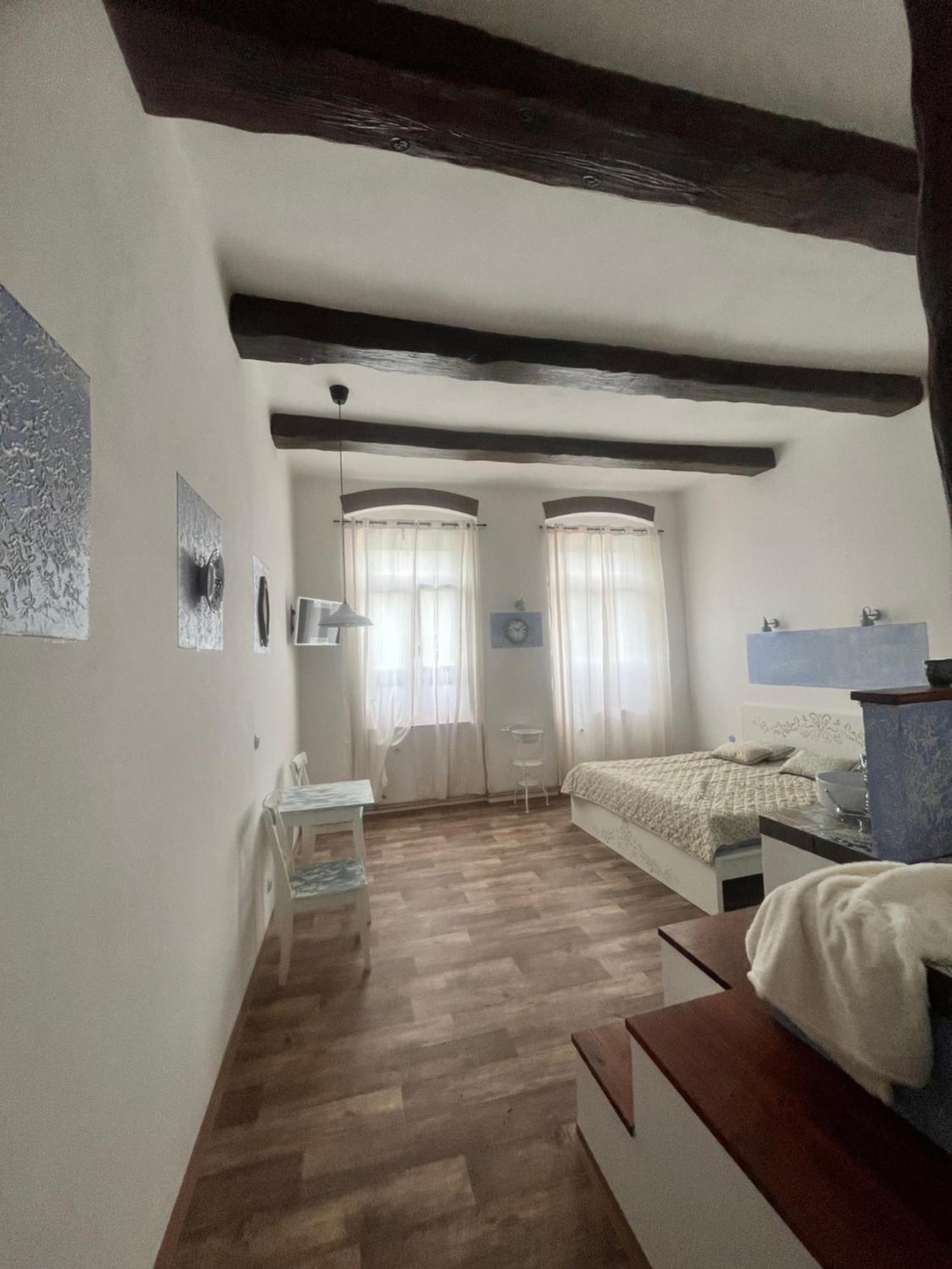 Apartmany V Podzamci V Blizkosti Zamku Blatná Esterno foto